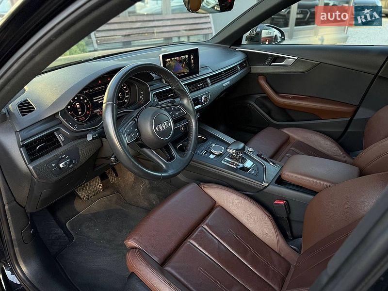 Седан Audi A4 2019 в Львове