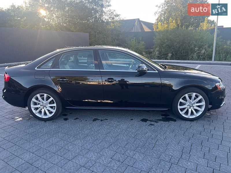 Седан Audi A4 2013 в Самборе