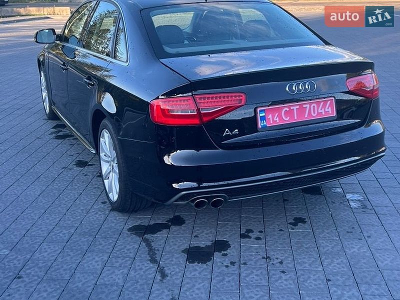 Седан Audi A4 2013 в Самборе