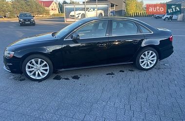 Седан Audi A4 2013 в Самборе