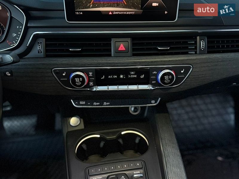 Седан Audi A4 2017 в Днепре