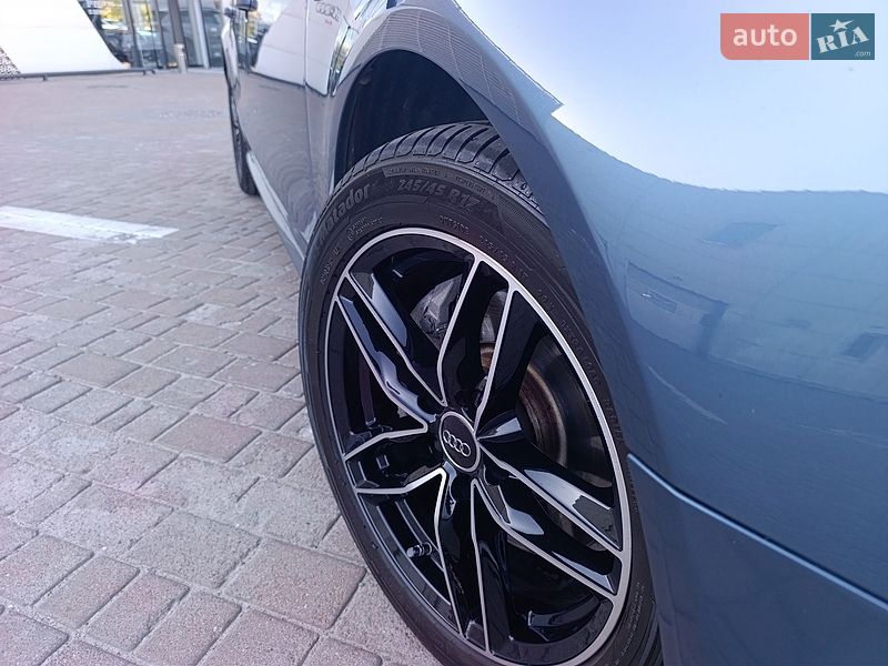 Седан Audi A4 2014 в Львові