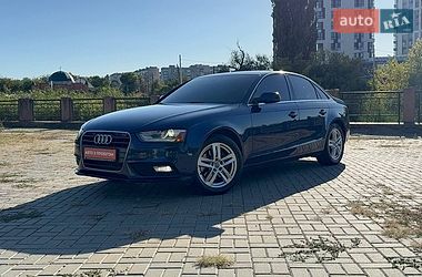 Седан Audi A4 2013 в Кропивницькому