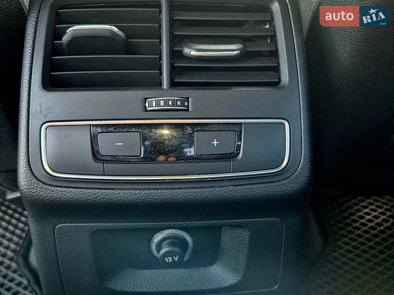 Седан Audi A4 2018 в Харкові