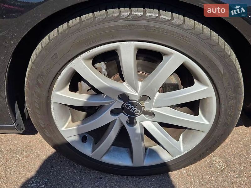 Седан Audi A4 2014 в Києві фото 4 Седан Audi A4 2014 в Києві
