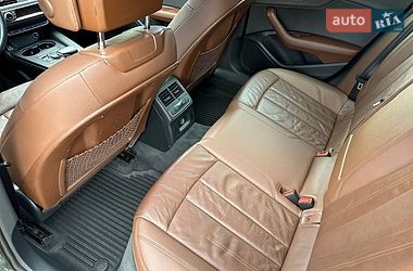 Седан Audi A4 2016 в Львове