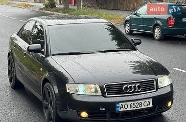 Седан Audi A4 2000 в Звягелі