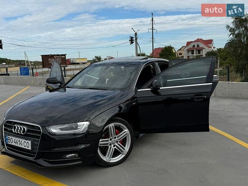 Седан Audi A4 2015 в Борщеве