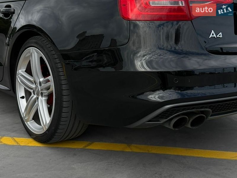 Седан Audi A4 2015 в Борщеве