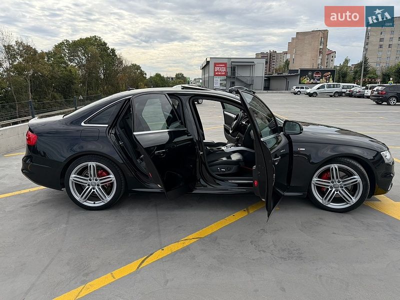 Седан Audi A4 2015 в Борщеве