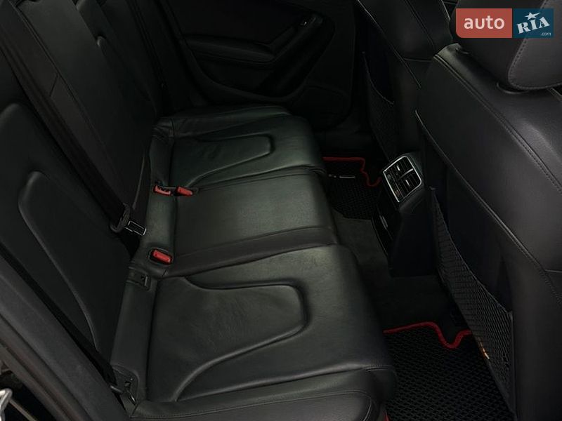 Седан Audi A4 2015 в Борщеве