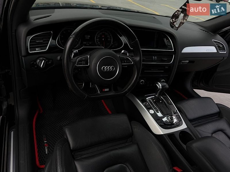 Седан Audi A4 2015 в Борщеве