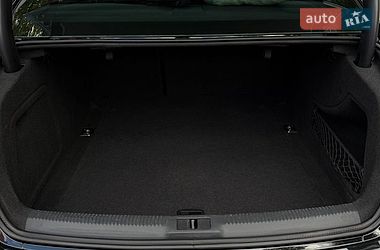 Седан Audi A4 2015 в Борщеве