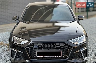 Седан Audi A4 2022 в Черновцах