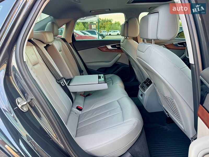 Седан Audi A4 2021 в Києві
