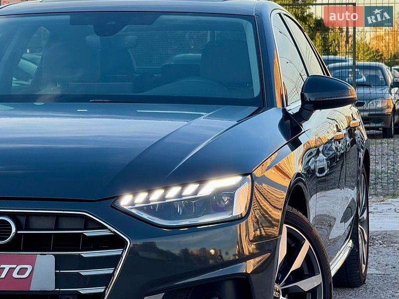 Седан Audi A4 2021 в Києві