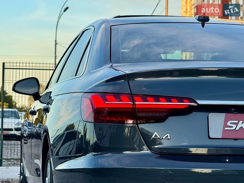 Седан Audi A4 2021 в Києві