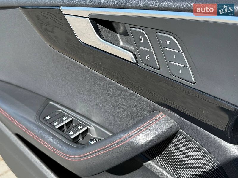 Седан Audi A4 2018 в Кропивницькому
