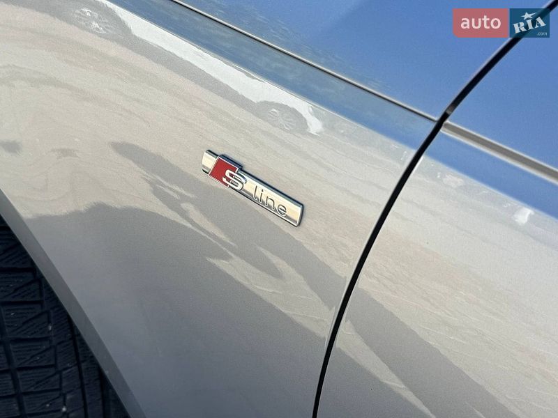Седан Audi A4 2018 в Кропивницькому