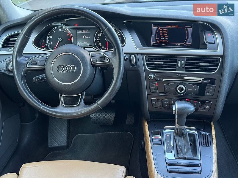 Седан Audi A4 2012 в Днепре