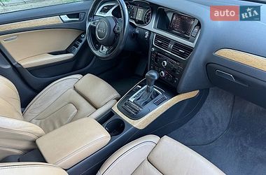 Седан Audi A4 2012 в Днепре