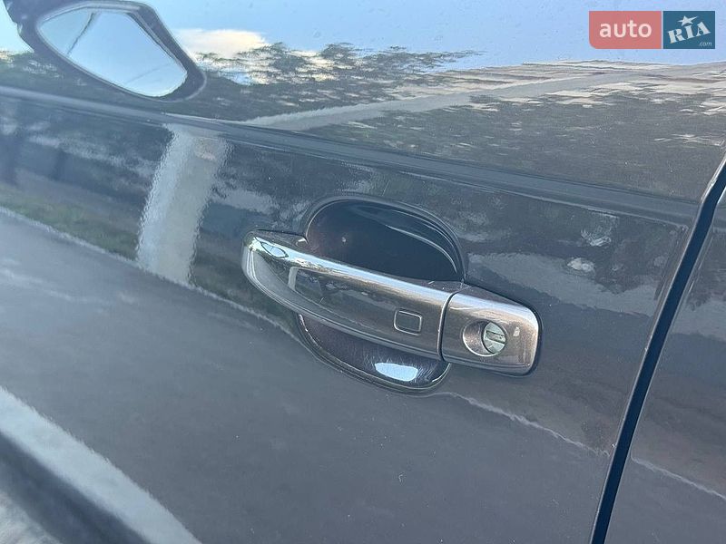 Седан Audi A4 2012 в Днепре