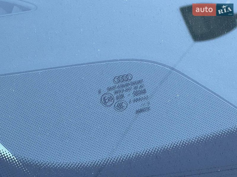 Седан Audi A4 2012 в Днепре