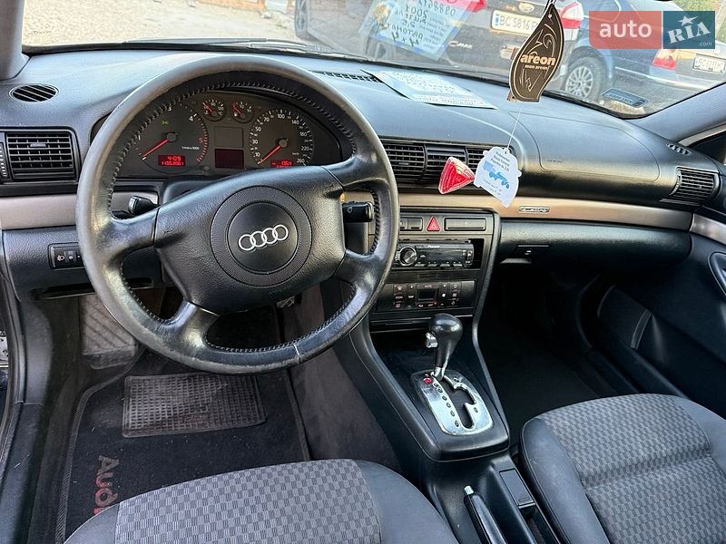 Універсал Audi A4 2000 в Львові