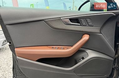 Седан Audi A4 2018 в Стрию