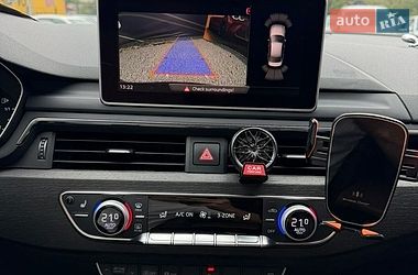 Седан Audi A4 2018 в Стрию