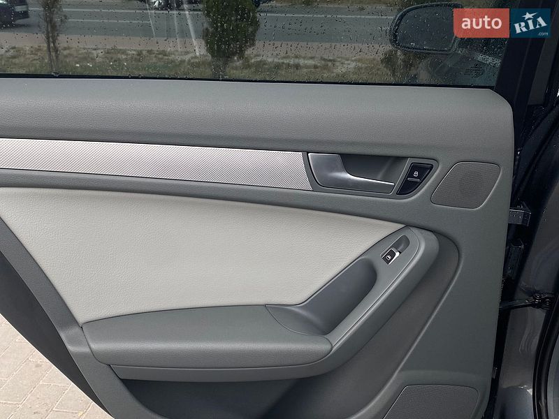 Седан Audi A4 2013 в Тернополе