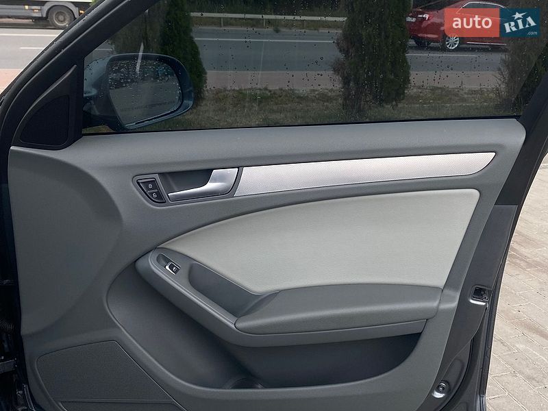 Седан Audi A4 2013 в Тернополе
