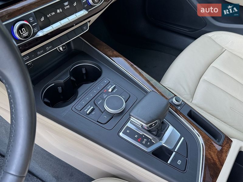 Седан Audi A4 2018 в Луцьку
