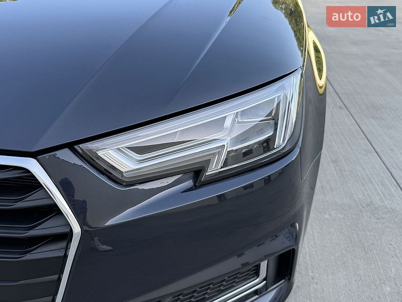 Седан Audi A4 2018 в Луцьку