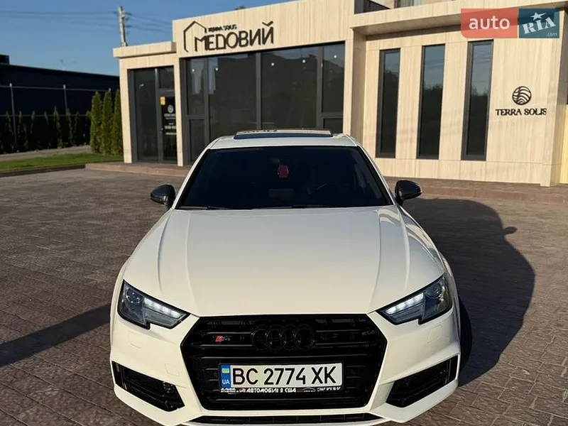Audi A4 2016
