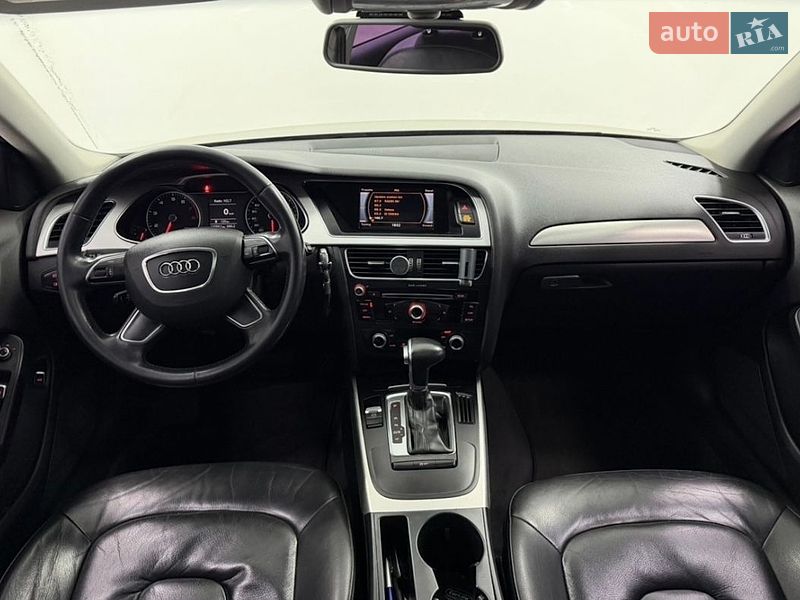 Седан Audi A4 2015 в Одессе