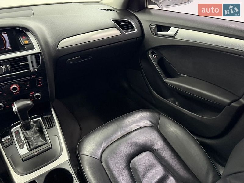 Седан Audi A4 2015 в Одессе