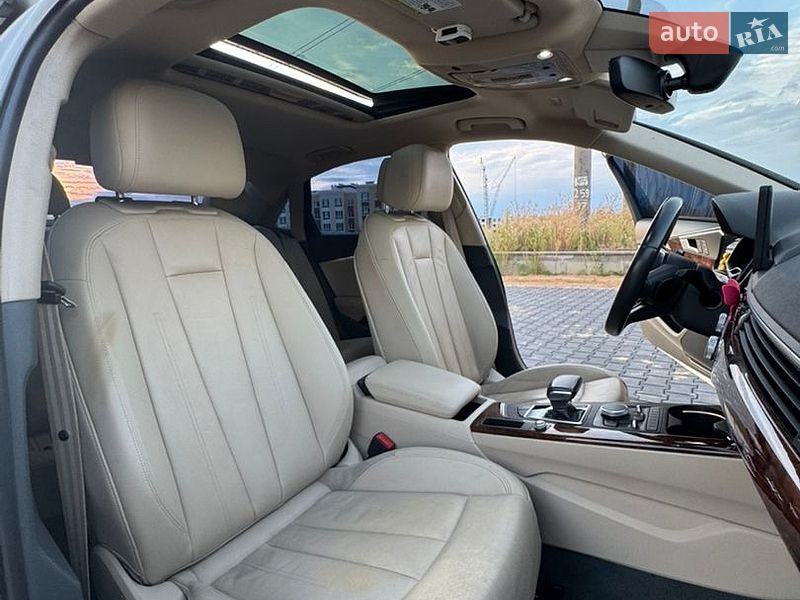 Седан Audi A4 2018 в Одессе