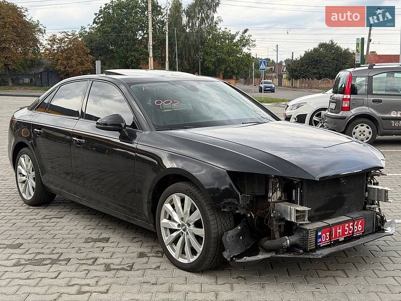 Седан Audi A4 2015 в Луцке