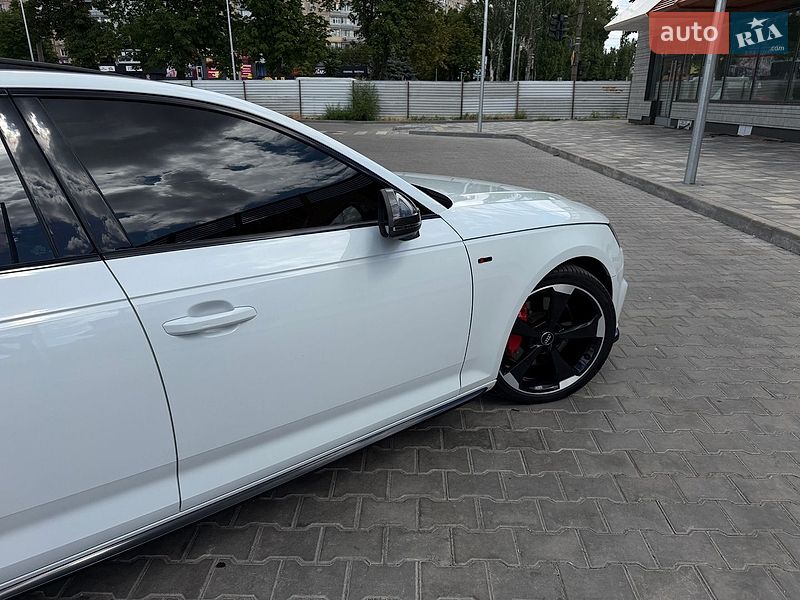 Седан Audi A4 2018 в Кривому Розі