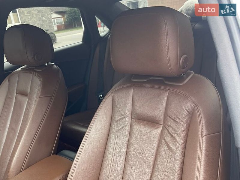 Седан Audi A4 2016 в Любешове