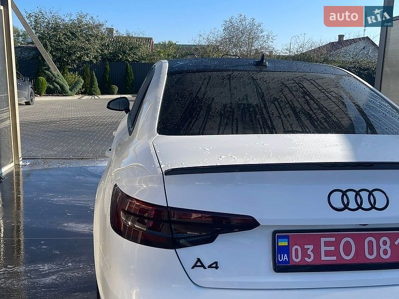 Седан Audi A4 2016 в Любешове