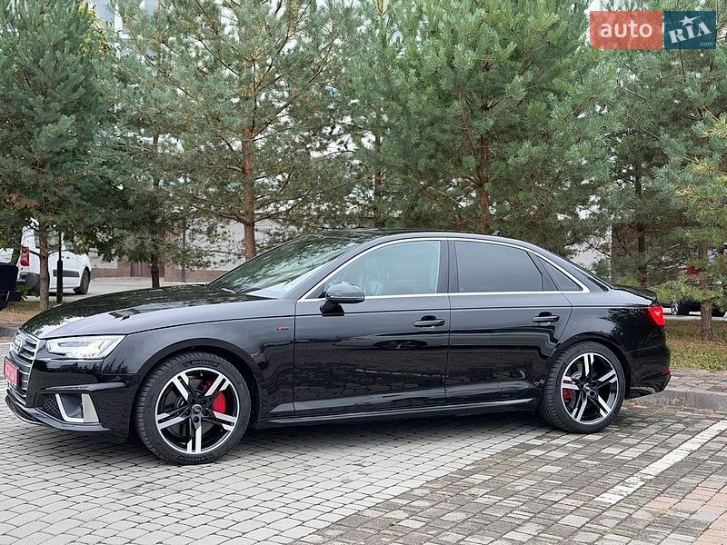 Седан Audi A4 2017 в Івано-Франківську