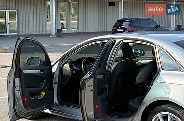 Седан Audi A4 2015 в Кременчуці