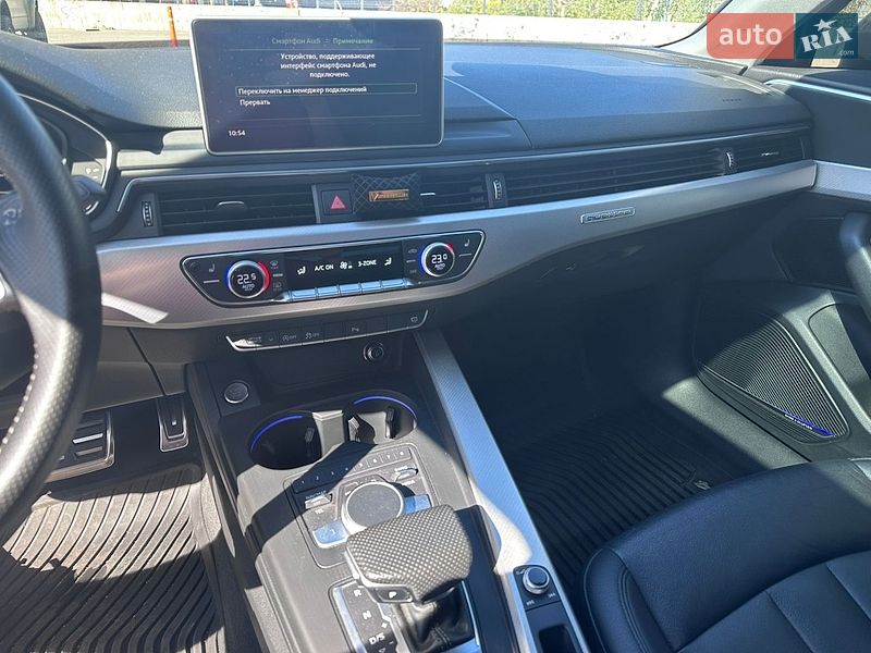 Седан Audi A4 2015 в Києві
