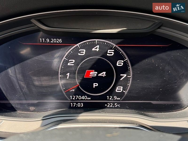 Седан Audi A4 2018 в Хмельницком