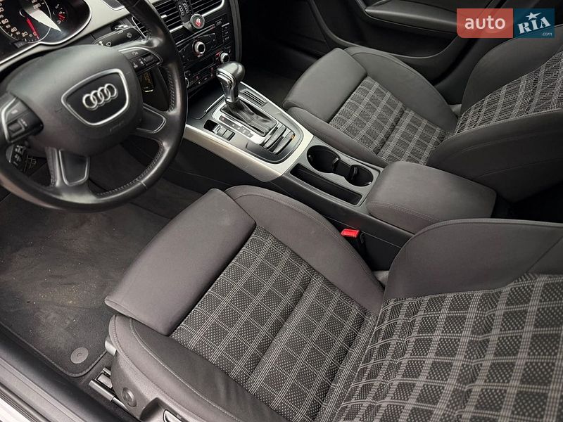 Седан Audi A4 2013 в Києві