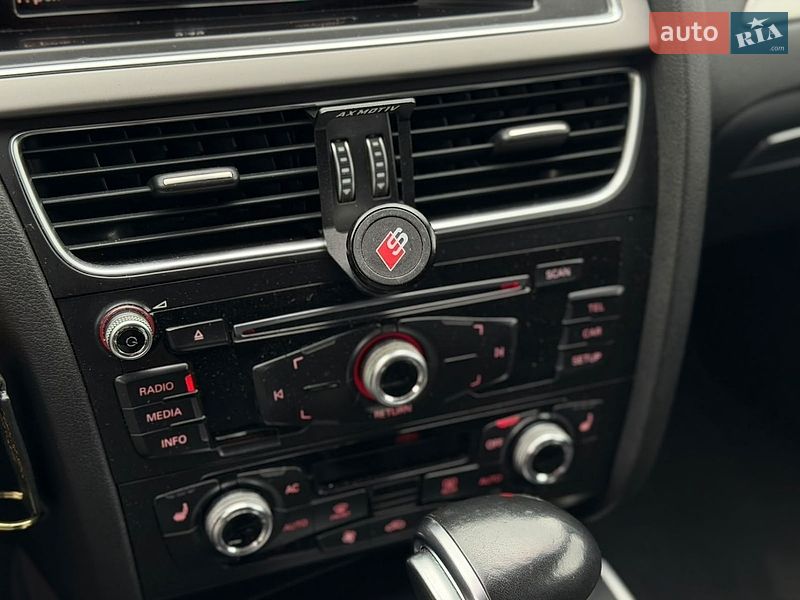 Седан Audi A4 2013 в Києві
