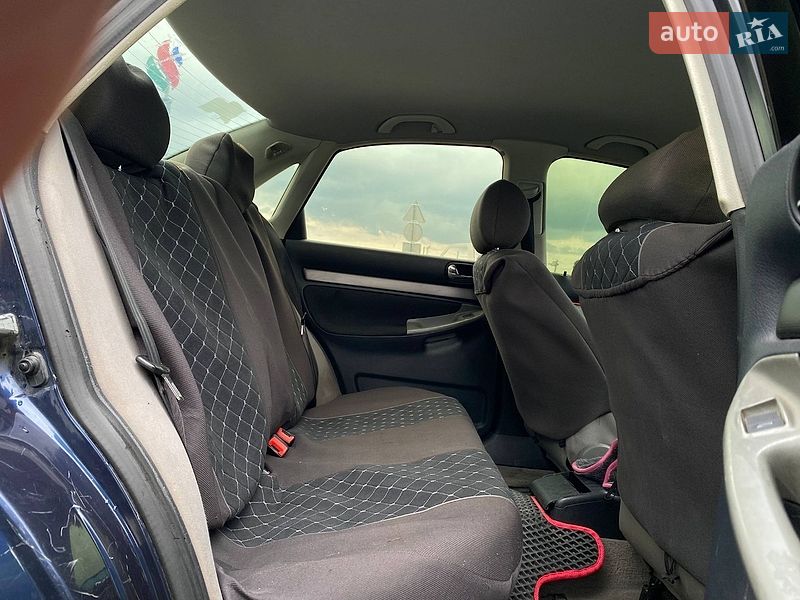 Седан Audi A4 1996 в Львове