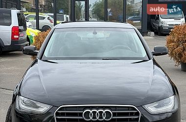 Седан Audi A4 2012 в Києві